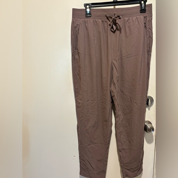 Kirkland Signature Pants - Kirkland Signature Women’s Taupe Brown Drawstring Joggers